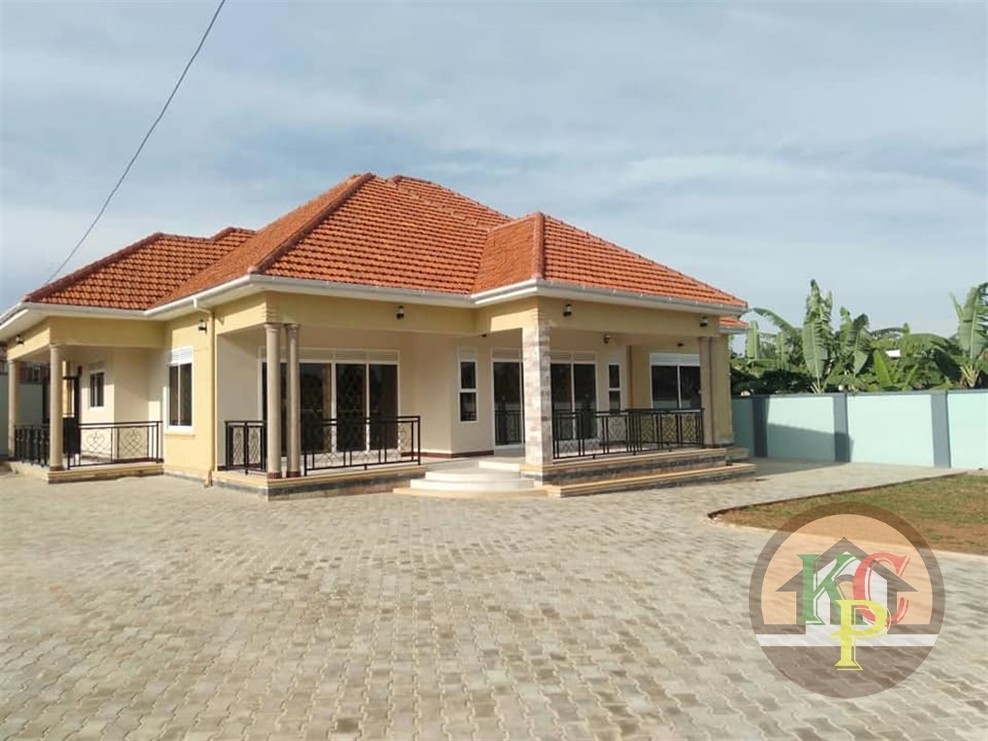 5 Bedroom Bungalow For Sale In Kitende Wakiso Uganda Code 57881 16 05 2025 5 Bedroom Bungalow For Sale In Kitende Wakiso Uganda Code 57881 16 05 2025